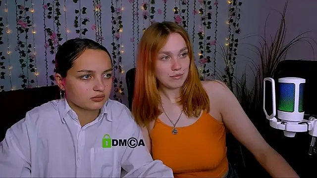 Snapshot of ellie_fire1 chatting on October 19, 2025, 12:02 am ellie fire1 online show from October 19, 2025, 12:02 am