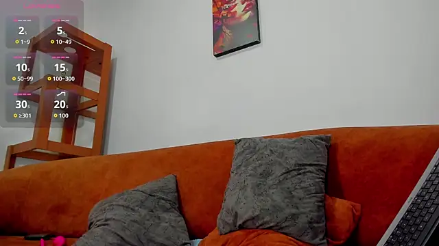 Snapshot of LoganTwink18 chatting on October 27, 2025, 12:50 pm LoganTwink18 online show from October 27, 2025, 12:50 pm