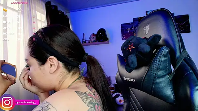 Snapshot of Nicorobinn chatting on April 10, 2026, 9:44 pm Nicorobinn online show from April 10, 2026, 9:44 pm