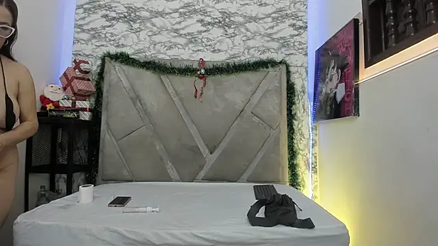 JohanaAndMiller online show from November 15, 2025, 12:53 pm