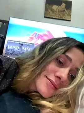 Snapshot of blond-96 chatting on October 26, 2025, 10:59 am blond-96 online show from October 26, 2025, 10:59 am