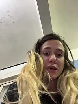 blond-96 online show from November 10, 2025, 2:49 am