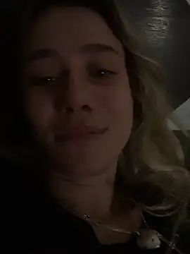 Snapshot of blond-96 chatting on September 14, 2025, 3:56 pm blond-96 online show from September 14, 2025, 3:56 pm