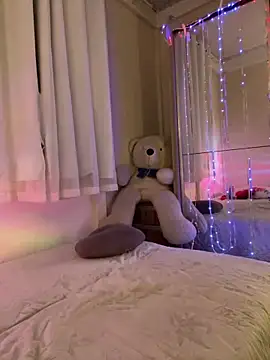 TayllorSweet  online show from March 31, 2026, 11:18 pm