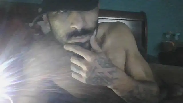 Snapshot of BEBE5757 chatting on November 17, 2025, 6:45 pm BEBE5757 online show from November 17, 2025, 6:45 pm