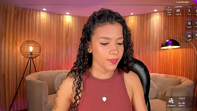 SophieHouston  online show from September 28, 2025, 2:51 am