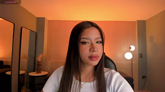SophieHouston  online show from July 31, 2026, 3:17 am