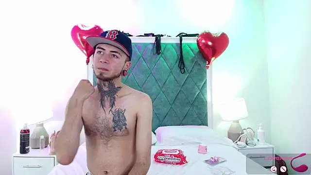 Asha zuri and adam online show from October 27, 2025, 12:39 pm