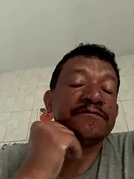 PIROCAGG21 online show from October 15, 2025, 9:17 am