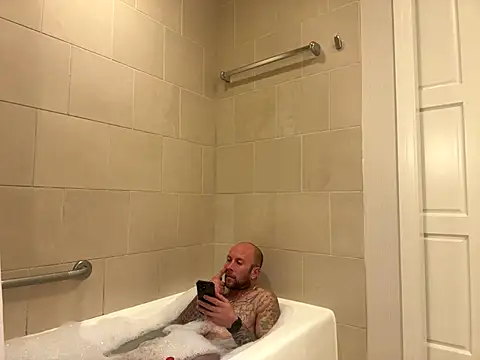 curis4270panda online show from November 8, 2025, 8:18 am