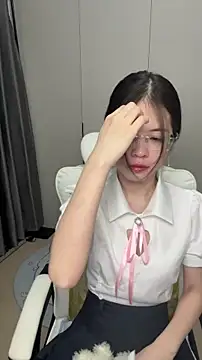 Qianqian-888 online show from November 2, 2025, 1:21 am