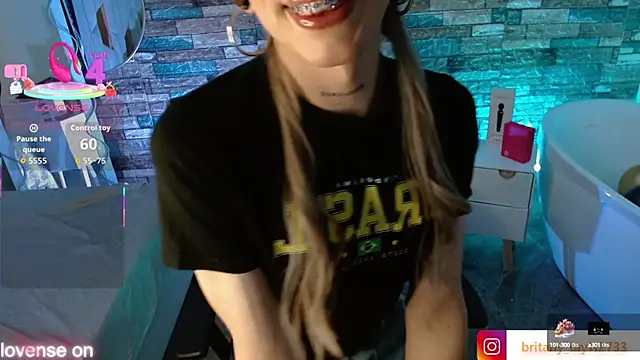 boyfox tay online show from September 29, 2025, 3:57 am