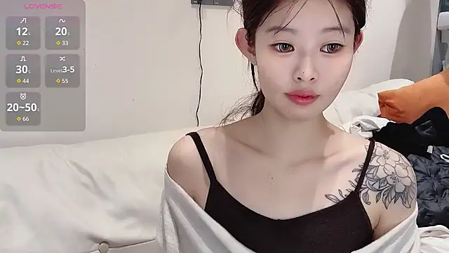 A-Sweet-168-M online show from October 15, 2025, 1:04 am