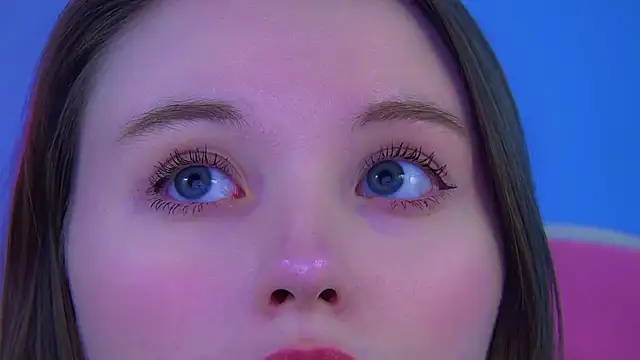 Snapshot of KeiraAsti chatting on February 17, 2026, 6:05 pm KeiraAsti online show from February 17, 2026, 6:05 pm