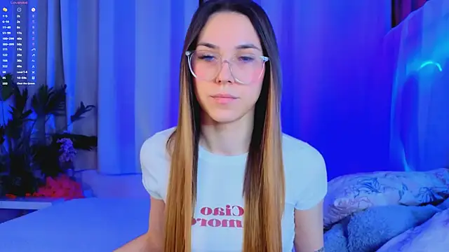 -CindyLou online show from December 19, 2025, 5:10 am