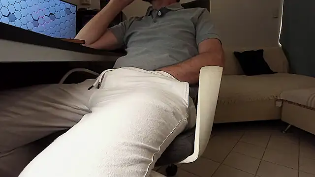 DiositoHerus online show from March 11, 2026, 4:23 pm