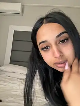 LilMisIndianx online show from January 7, 2026, 7:24 am