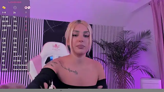 daisyblushh online show from November 1, 2025, 7:41 pm