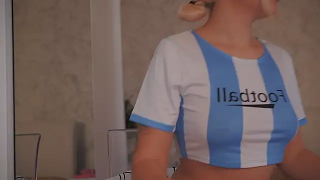 daisyblushh online show from February 9, 2026, 3:10 pm