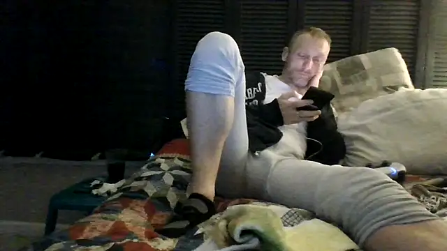 Snapshot of Scott654538 chatting on May 31, 2026, 12:33 pm Scott654538 online show from May 31, 2026, 12:33 pm