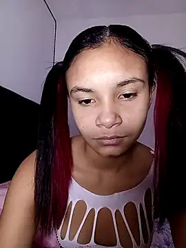 liz7skinny online show from March 26, 2026, 9:13 pm