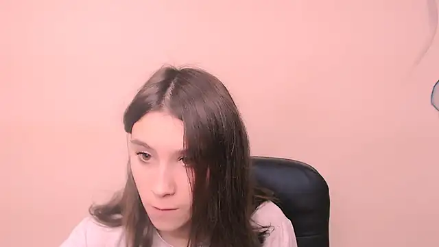 Snapshot of RosaRay_ chatting on November 11, 2025, 7:58 am RosaRay online show from November 11, 2025, 7:58 am