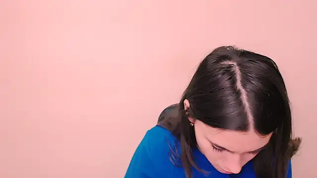 Snapshot of RosaRay_ chatting on December 3, 2025, 7:19 am RosaRay online show from December 3, 2025, 7:19 am