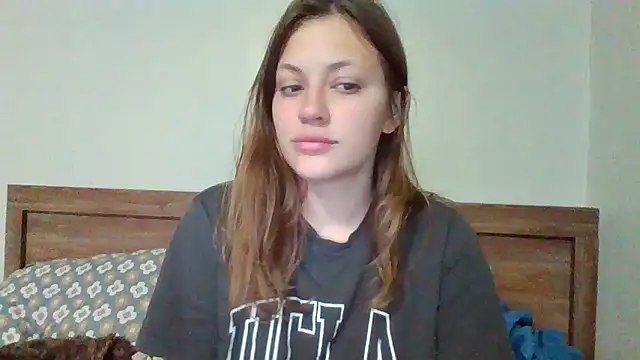 Baby Mon online show from October 13, 2025, 5:31 am