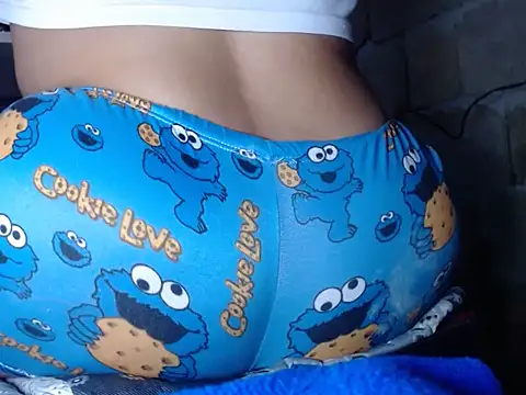 Snapshot of salmaextremeperver chatting on October 31, 2025, 9:11 pm salmaextremeperver online show from October 31, 2025, 9:11 pm