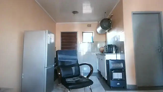 BusybooobsXXX3 online show from March 19, 2026, 6:24 am