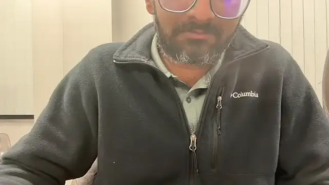 pranastro00 online show from December 3, 2025, 10:14 am