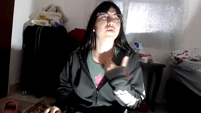 Snapshot of lareinalareinadelanal chatting on September 23, 2025, 11:06 am lareinalareinadelanal online show from September 23, 2025, 11:06 am