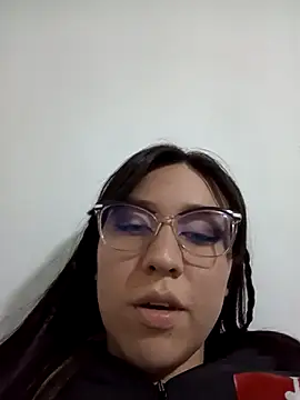 lareinalareinadelanal online show from November 16, 2025, 9:19 pm