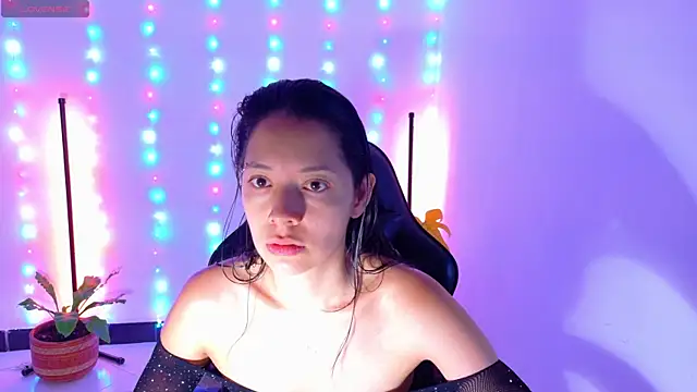 Snapshot of Sarasavage chatting on April 20, 2026, 3:13 pm Sarasavage online show from April 20, 2026, 3:13 pm