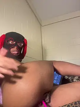 masked doll kashi online show from March 30, 2026, 2:40 pm