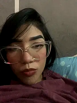 ElaRose 12 online show from November 15, 2025, 6:56 pm