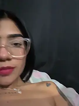 ElaRose 12 online show from March 17, 2026, 10:46 pm