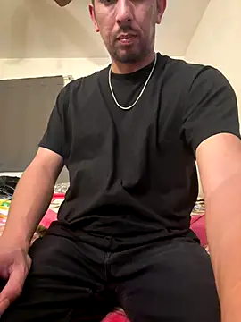 Snapshot of himNIGuys chatting on October 16, 2025, 11:13 pm himNIGuys online show from October 16, 2025, 11:13 pm