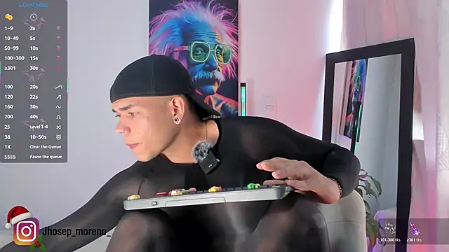 jhosepMoreno online show from December 2, 2025, 4:30 pm