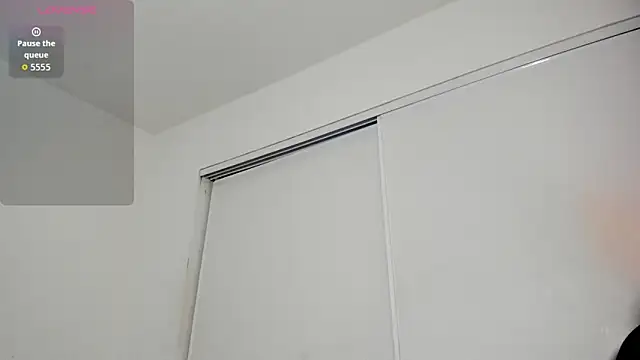 mayaamor online show from February 2, 2026, 4:33 am