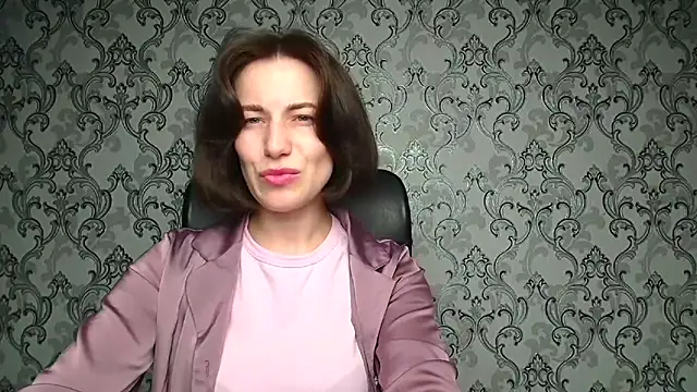 Snapshot of Kelly_Kisss chatting on February 6, 2026, 12:45 pm Kelly Kisss online show from February 6, 2026, 12:45 pm