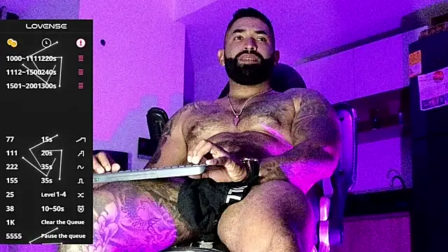 Max-prada online show from February 15, 2026, 2:23 am