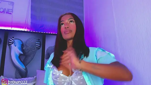  naomibrown  online show from January 14, 2026, 4:16 am