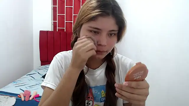 keilicita tonny 18 online show from January 14, 2026, 11:47 am