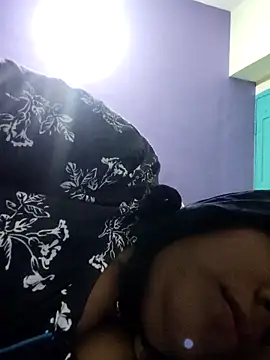 Snapshot of papukurty chatting on December 18, 2025, 6:12 pm papukurty online show from December 18, 2025, 6:12 pm