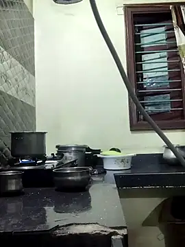 Snapshot of papukurty chatting on February 6, 2026, 2:02 pm papukurty online show from February 6, 2026, 2:02 pm