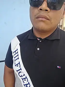 Teddybrocshow0011 online show from January 15, 2026, 6:00 pm