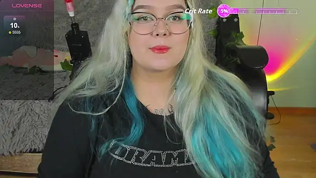  CandyM1lky  online show from November 12, 2025, 6:39 am