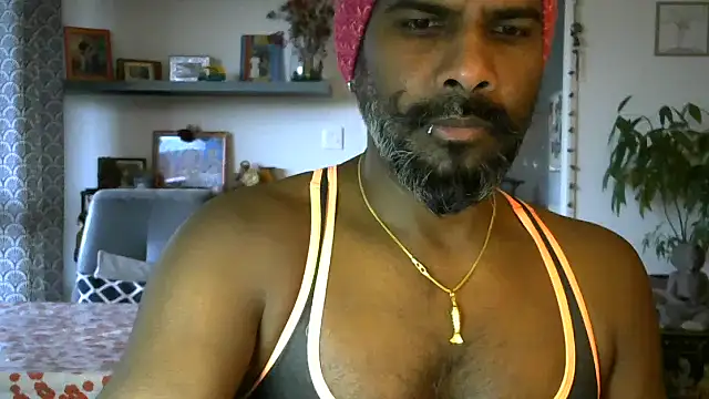 Snapshot of frenchblackc31 chatting on February 18, 2026, 5:09 pm frenchblackc31 online show from February 18, 2026, 5:09 pm