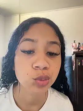 jadee8 online show from March 1, 2026, 4:29 pm